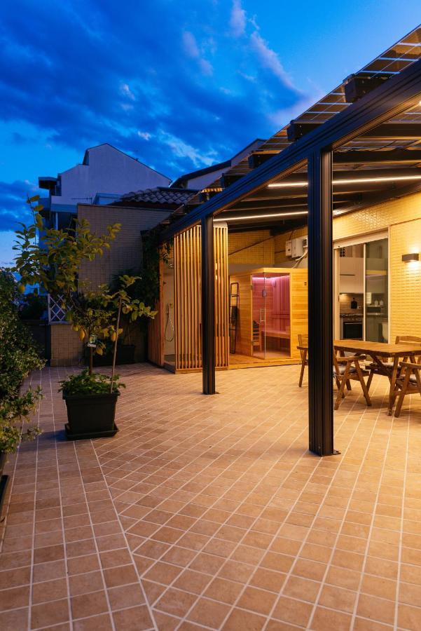 Luxury Penthouse With Sea View - City Center Pescara Exteriör bild